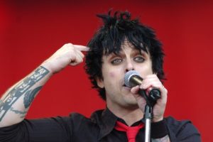 Read more about the article As 7 músicas mais importantes da vida de Billie Joe Armstrong, do Green Day