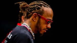 Read more about the article Hamilton diz que quer ‘esquecer’ GP de São Paulo após fraco rendimento da Mercedes