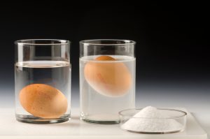 Read more about the article 3 dicas para saber se o ovo está fresco e não estragar sua receita