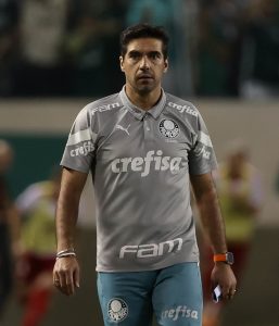 Read more about the article Abel Ferreira “contrata” 7 jogadores para o Palmeiras