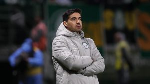 Read more about the article Clube do Qatar faz oferta altíssima por Abel Ferreira, do Palmeiras; “Mais bem pago do mundo”