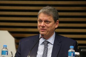 Read more about the article Tarcísio parabeniza parlamentares pela privatização da Sabesp