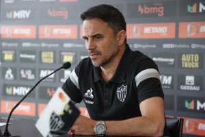 Read more about the article Rodrigo Caetano revela reforços do Galo para 2024