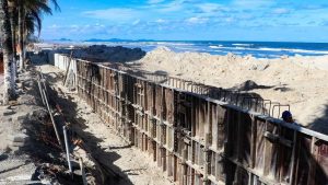 Read more about the article Cidades do litoral de São Paulo constroem muros para evitar avanço do mar