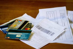 Read more about the article Limite do teto do rotativo do cartão de crédito começa a valer; entenda