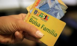 Read more about the article Bolsa Família pede o CPF regular para recebimento do dinheiro