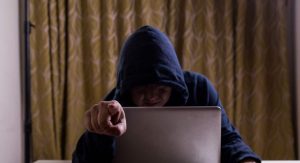 Read more about the article Fraude Online: Conheça os Golpes que Marcaram a História da Internet