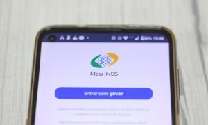 Read more about the article Simular aposentadoria do INSS online já é um realidade acessível aos brasileiros