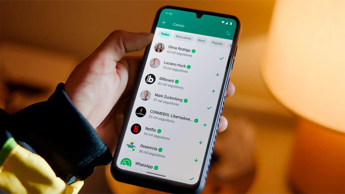 You are currently viewing WhatsApp libera a função “oculto” e esconde o status de online; veja como fazer isto