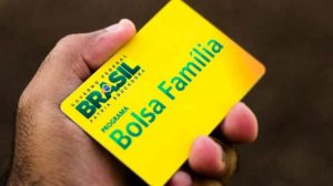 Read more about the article Bolsa Família 2024: veja quem recebe nesta terça-feira (19)