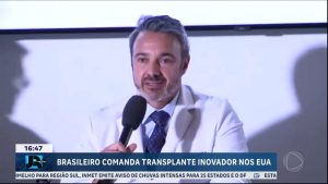 Read more about the article Médico brasileiro comanda transplante inovador nos EUA