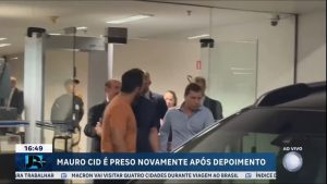 Read more about the article Ex-ajudante de ordens de Bolsonaro, Mauro Cid volta para a prisão em Brasília