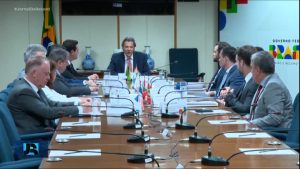 Read more about the article Governo federal apresenta programa para diminuir juros das dívidas dos estados em troca de investimentos na educação