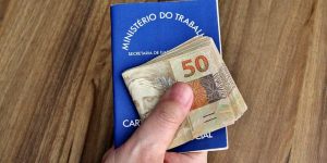 Read more about the article Governo surpreende e determina novo salário mínimo: Salários de R$1.612 até R$ 1.844,40